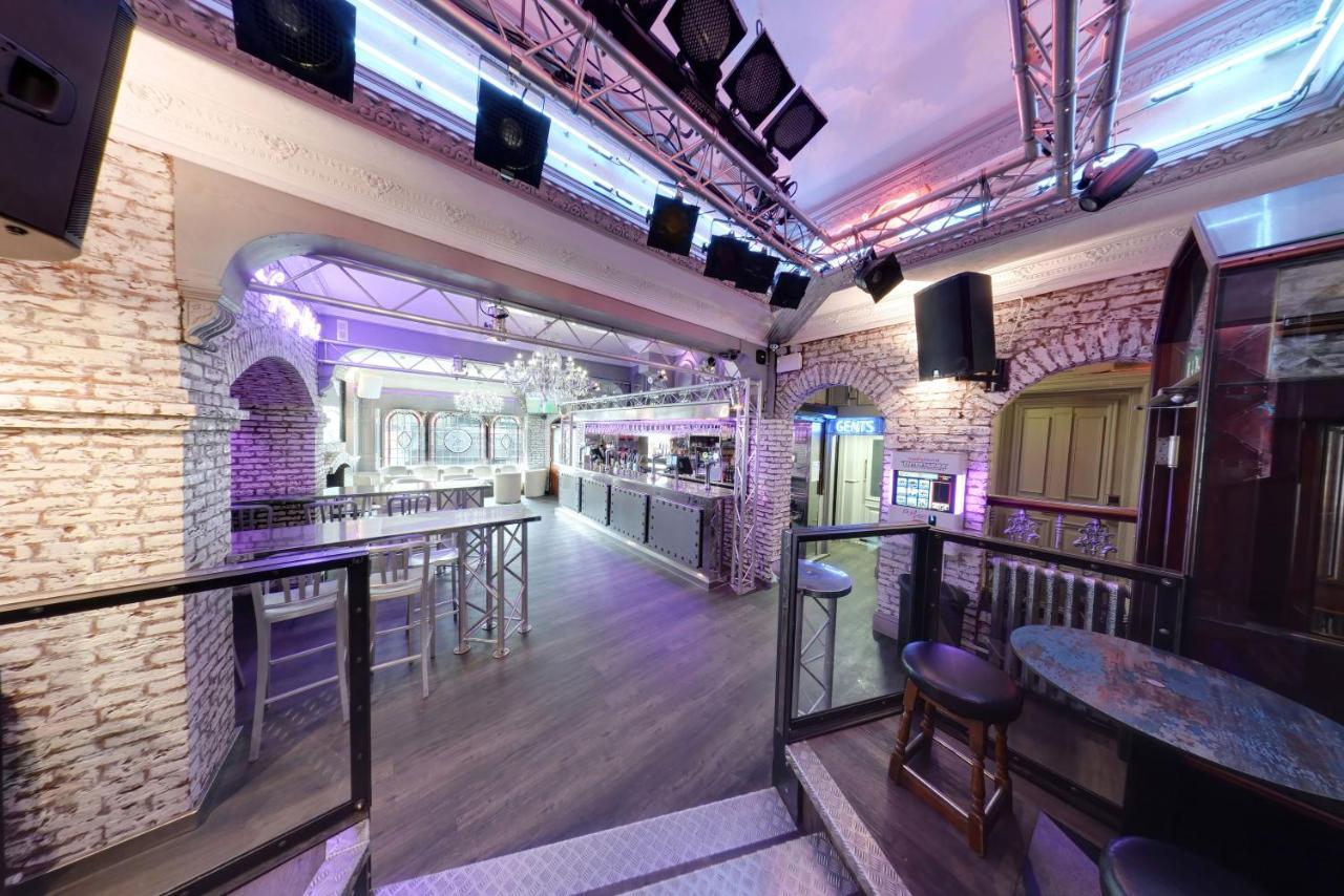 The George Hotel 휫비 외부 사진