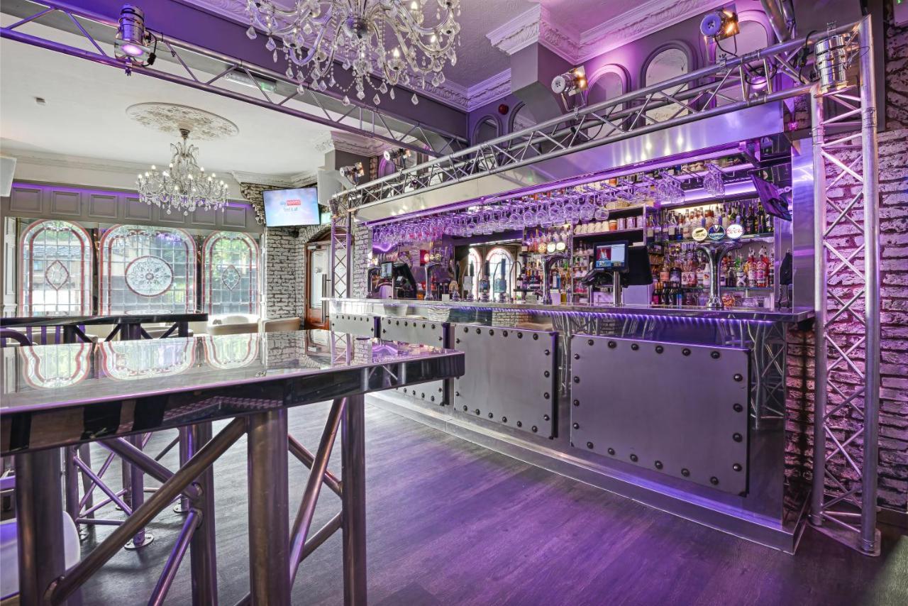 The George Hotel 휫비 외부 사진