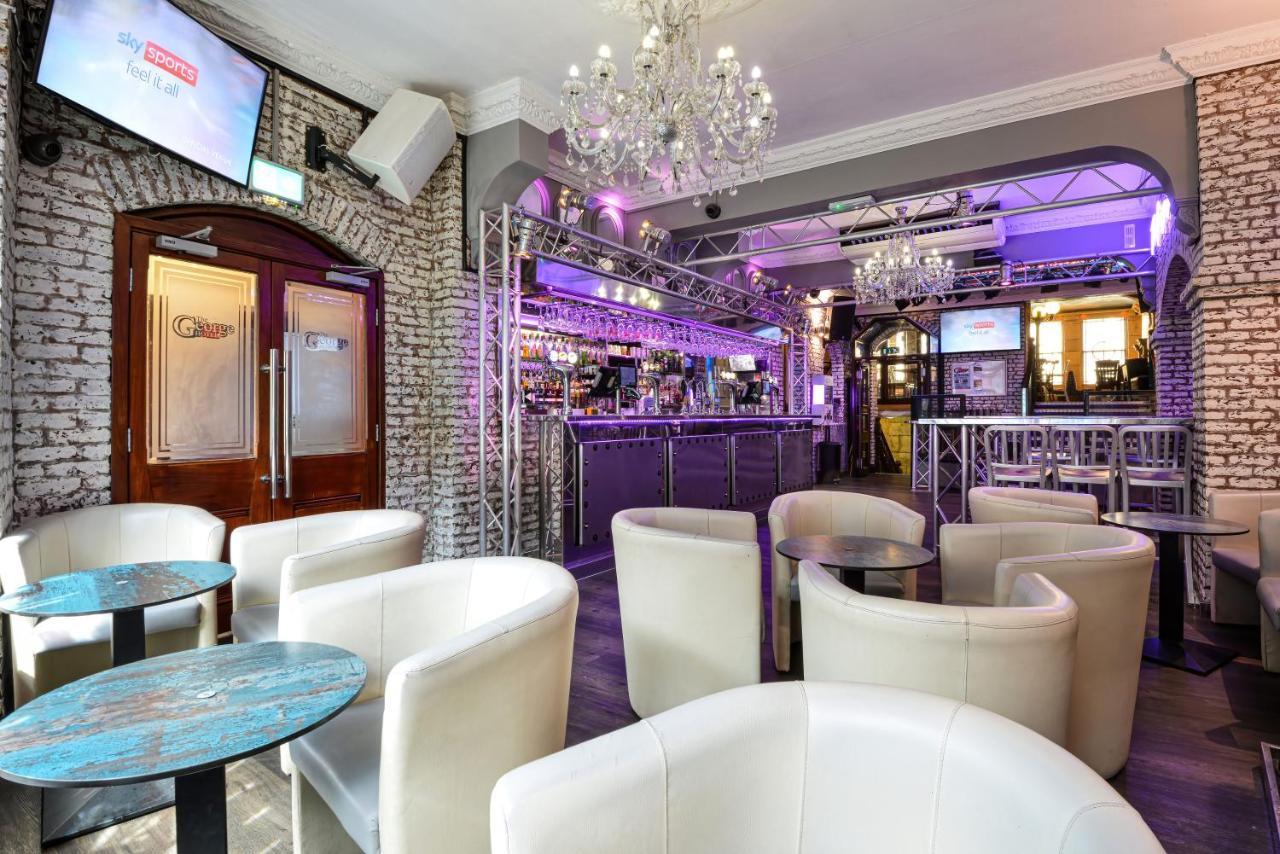 The George Hotel 휫비 외부 사진