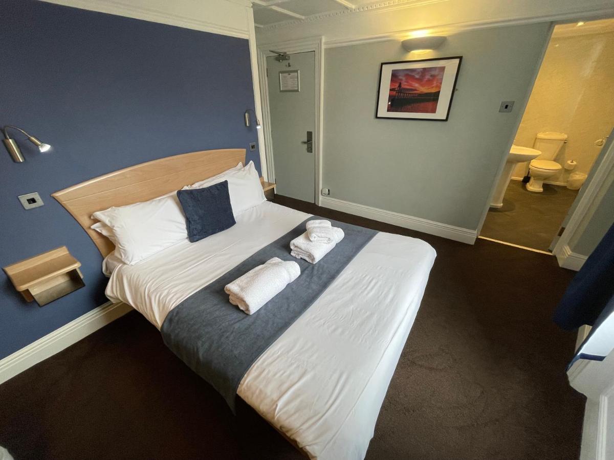 The George Hotel 휫비 외부 사진